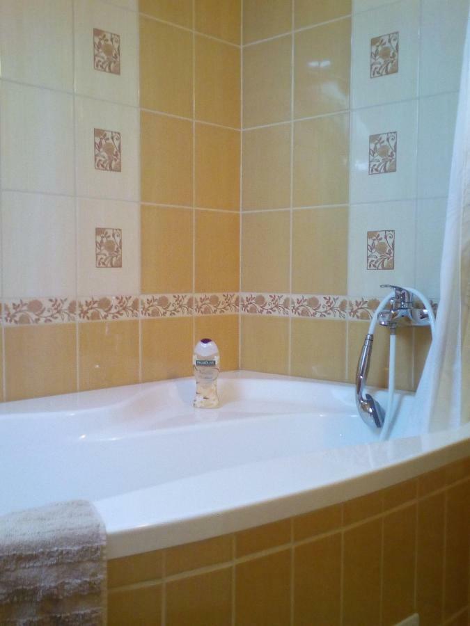Jazmin Apartman Tihany Exterior foto